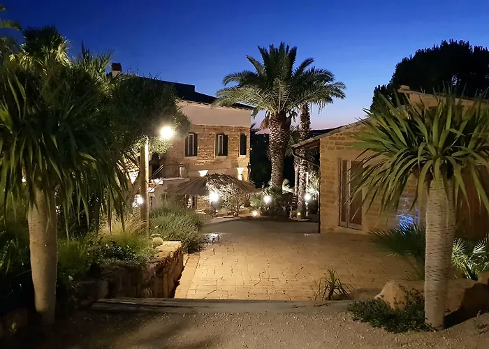 לינה וארוחת בוקר Lekythos