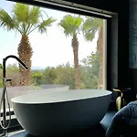 B&B Lekythos 4*