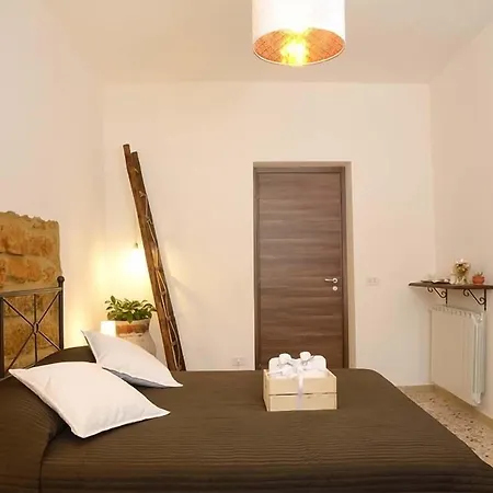 Lekythos 4*